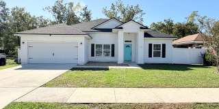 Beautiful 4-Bedroom Home with Stunning Primary Suite & Fully Fenced Backyard! Gallery 1