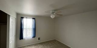 Tacoma Top Floor 2bed/1bath condo Gallery 7