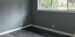 3212 Hollyhock Hill Gallery 22