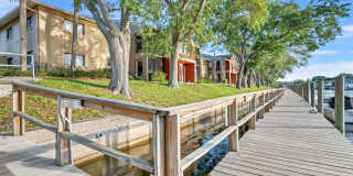 Remodeled 2/2 Waterfront Condo Gallery 27