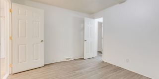 01 - 705 Brownsville Gallery 34