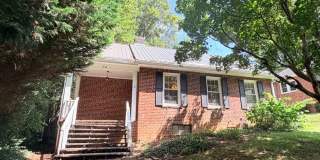 Enka Village Home for rent. 2 bedroom/1 bathroom with 2 bonus rooms! Gallery 1