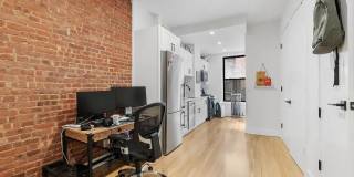 425 Amsterdam Avenue Gallery 1