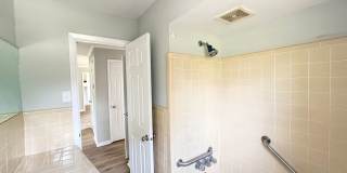 Newly Remodeled 3 Bedroom/ 2 Bath Home in Valdosta Gallery 20