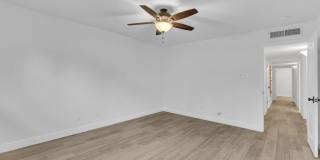 Come to check this beautiful house 4 bedrooms, possible 5th bed and 3 baths. Gallery 46