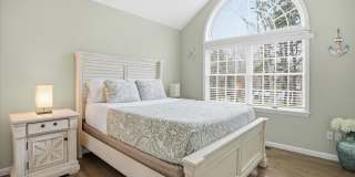 20 Stuart Court Gallery 22