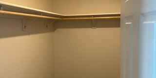 Spacious 3-bed 2.5 Bath - First Month Free! Gallery 8