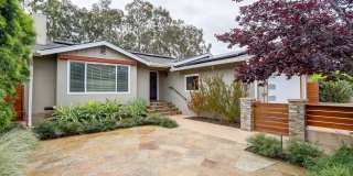 4BR/3.5BA Belmont Home with Multiple Ensuite Bedrooms, A/C & 2-Car Garage | YouTube Tour Gallery 7