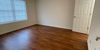 One Bedroom Garden Apartment Gallery 6