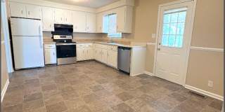 JUST REDUCED!!! Charming 3 Bedroom Home in the Heart of Clarksville - Now Available! Gallery 13
