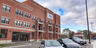 The Ivy at Berlin Place Gallery 42