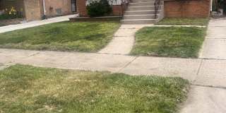 14433 Woodlawn Avenue Gallery 1