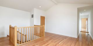 4 Bedroom, 3 Bathroom Impressive Lincoln Park Duplex Gallery 18