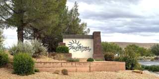 Gorgeous 3 Bedroom Home in SunRiver 55+ Community! Gallery 37