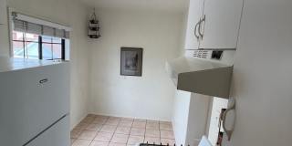 Charming 1x1 in Historic Old Town! Beautiful Original Hardwood Floors + Prime Location Gallery 2