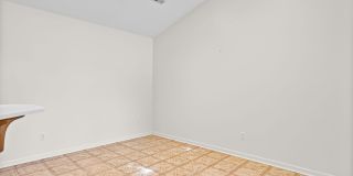 170 Manchester Drive Gallery 9