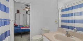 2467 SE 19th St Gallery 25