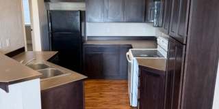 5 bed/ 4 Bath Townhome in Cheney Gallery 1