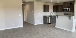 432 Red Robin Street Gallery 5