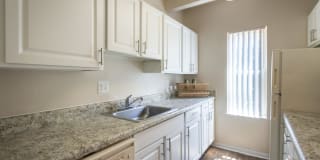 Harvard Square Apartments Gallery 22