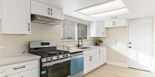 205 N Nicholson Avenue Gallery 10