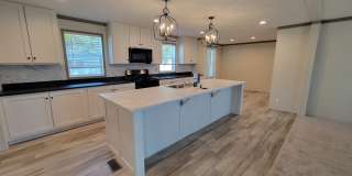 5080 Cove Ct Gallery 1