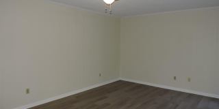 1885 Broyhill Cir Gallery 8