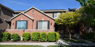 Modern 4 bed Home in Prime West Valley Location!! Gallery 1