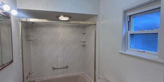 2 Bedroom Home with bonus room ! Gallery 15