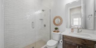 4 Bedroom Home with Gorgeous Views Gallery 18