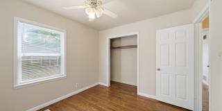 805 S Cedar Street Gallery 20