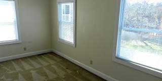 Come live at the Bay! Two Bedroom Willoughby Beach Cottage Available August 1st Gallery 13