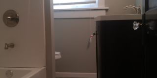 Lovely 2bd/1bth home with attached garage near Columbia Park and Zoo Gallery 10