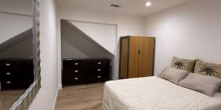 22540 Itasca Street Gallery 7