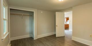 323 S Raleigh Street Gallery 22
