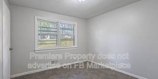 2503 S Vermont Ave Gallery 6