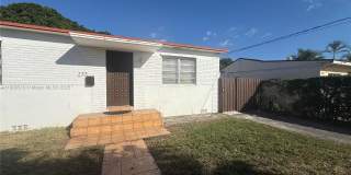 233 NW 45th Ave Gallery 1