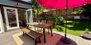 Gorgeous Fully Furnished Ocean Beach Retreat + FLEXIBLE STAY Gallery 5