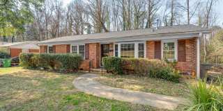 Cute 3-Bedroom Brick Ranch in Oakhurst! Gallery 1