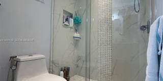 10818 SW 72nd St Gallery 8