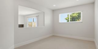 Flexible 5-Bedroom Home with BRAND NEW Designer Upgrades Gallery 8