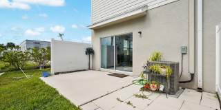 Beautifull Furnished Townhome - Nokomis - 2 Bedroom 2.5 bath plus office -1 Car Garage Gallery 41