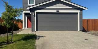 Pet-Friendly 3 Bed Home on Cul-de-Sac Gallery 1