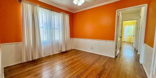 Charming House  with Large yard Gallery 12