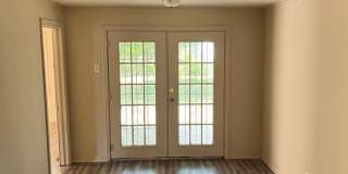 Large 3 bedroom, 2 bath with appliances! Gallery 10