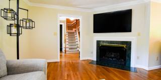 2 Weeks Free Rent~4 Bedroom 2.5 Bathroom With A Large Deck and 2 Car Garage! Near Methodist University Gallery 6