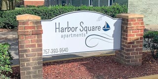 Harbor Square Gallery 16