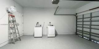1261 Hayes St Gallery 8