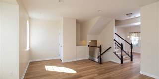 1719 St Johns Ln Gallery 10