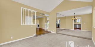 Sunlit 3 Bed Glen Cove Home Gallery 10